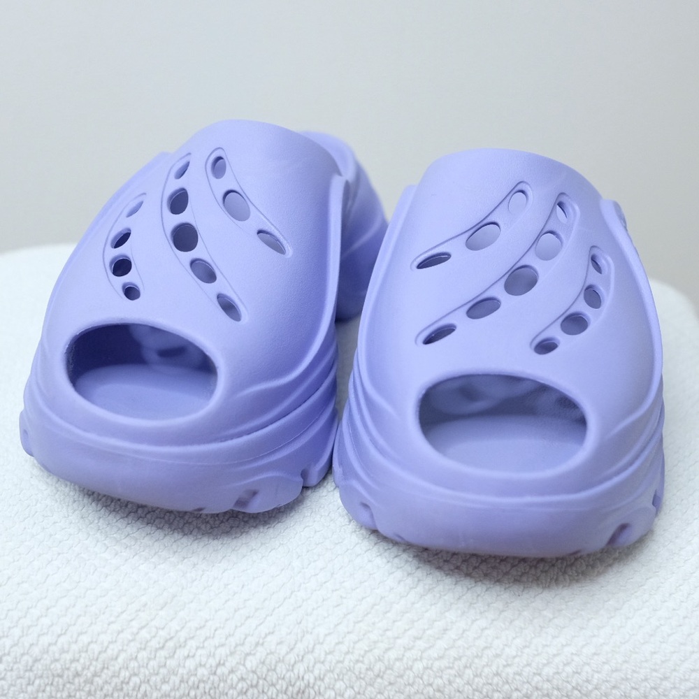 Stella McCarthy Adidas Purple Slides (8)